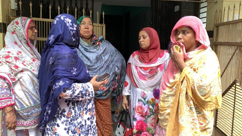 নিহত বৈমানিকের বাসায় আহাজারি থামছে না