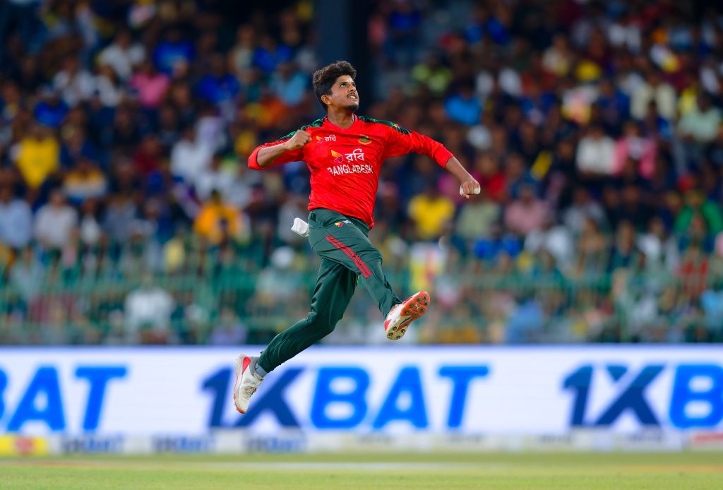 কলম্বোতে কামব্যাকের রাতে মাহেদী ম্যাজিক