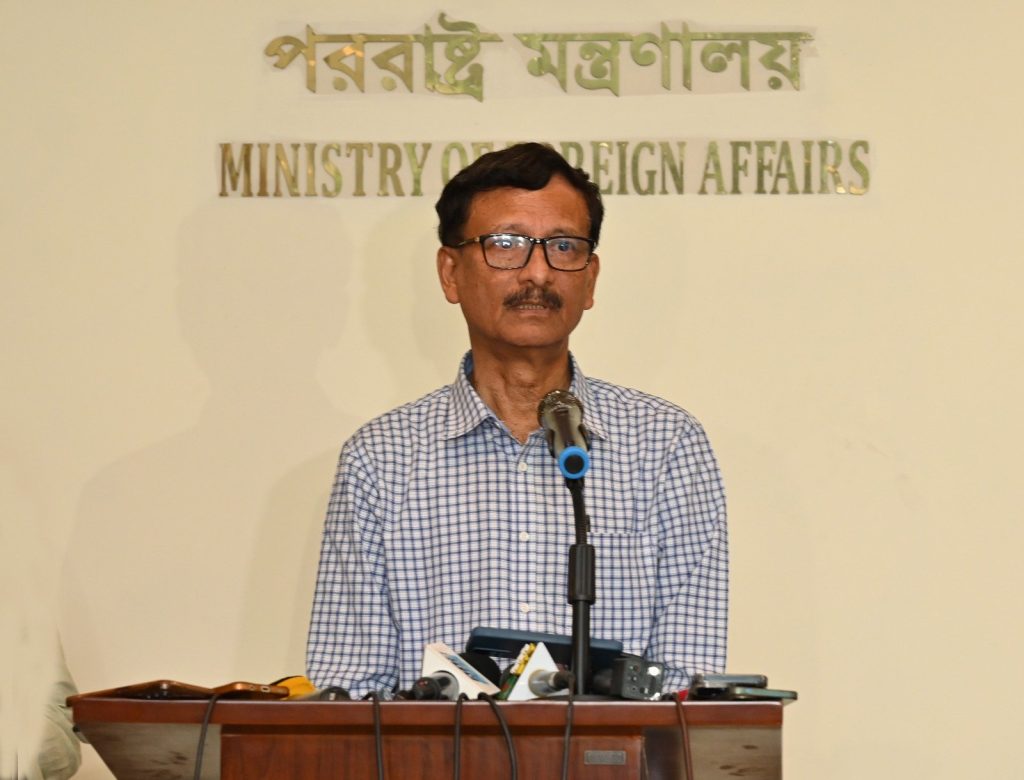 বাংলাদেশিদের জন্য ফের ভিসা চালু করতে বাহরাইনকে অনুরোধ পররাষ্ট্র উপদেষ্টা মো. তৌহিদ হোসেন। ফাইল ছবি