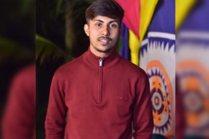 হেলিকপ্টার থেকে ছোড়া গুলিতে