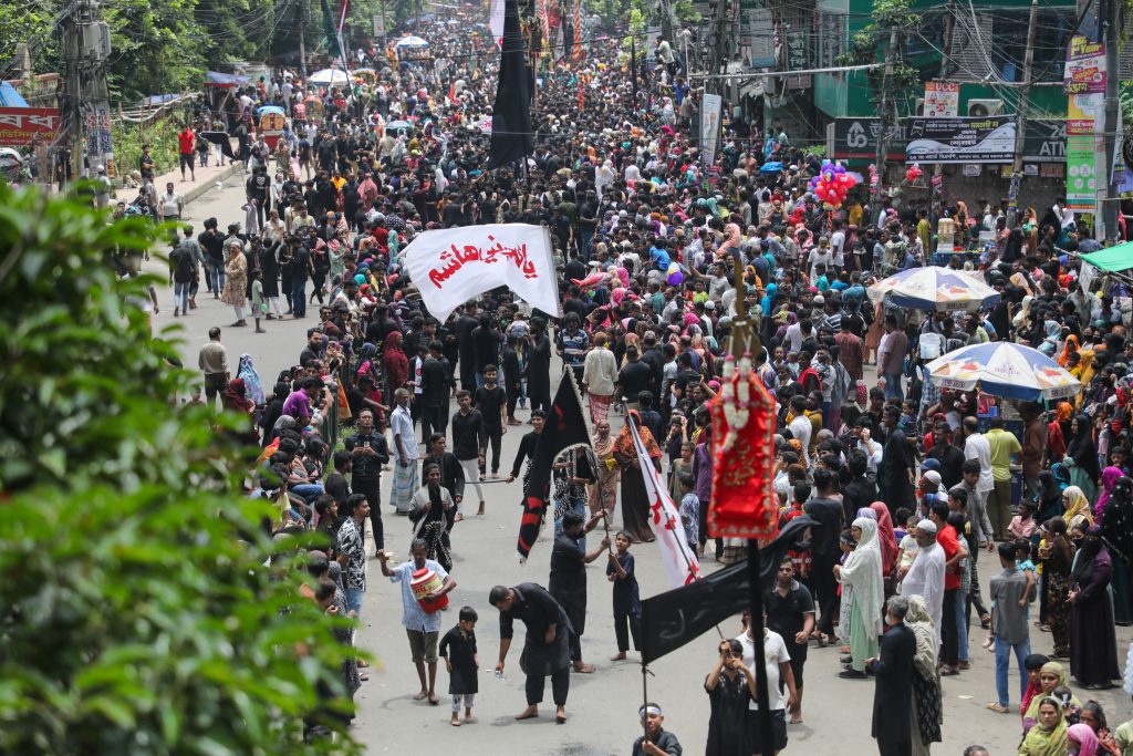 কারবালা স্মরণে তাজিয়া মিছিল