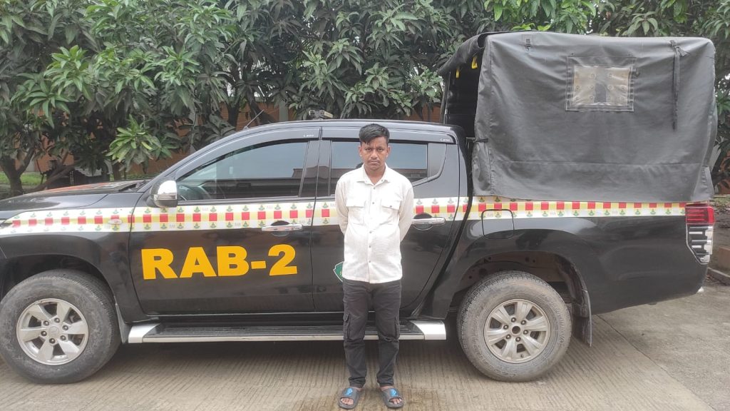 মোহাম্মদপুরে অস্ত্র নিয়ে শোডাউন দেওয়া ‘টুন্ডা বাবু’ গ্রেপ্তার