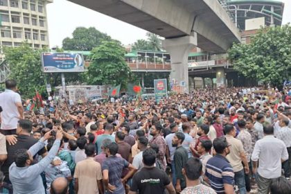 স্বেচ্ছাসেবক দলের অবরোধ