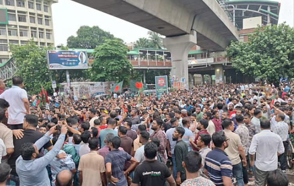 স্বেচ্ছাসেবক দলের অবরোধ