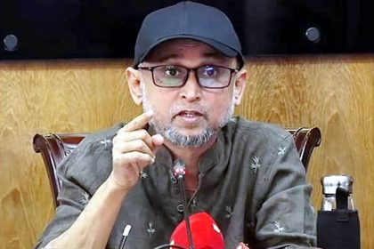 এয়ার অ্যাম্বুলেন্সে ঢাকায় ফারুকী