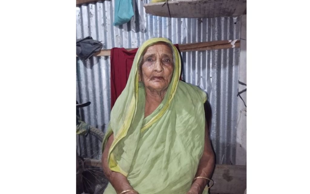 মানিকগঞ্জে জীবিতকে মৃত দেখিয়ে ‘বয়স্ক ভাতা কার্ড’ বাতিল