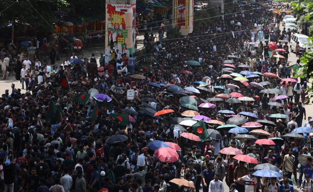 প্রকৌশল শিক্ষার্থীদের ফের শাহবাগ অবরোধ
