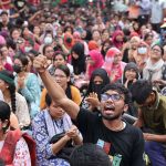 দাবি আদায়ে দিনভর শাহবাগে অবস্থান কর্মসূচি পালন করেছেন প্রকৌশল শিক্ষার্থীরা। ছবি: জান্নাতুল ফেরদাউস/টাইমস