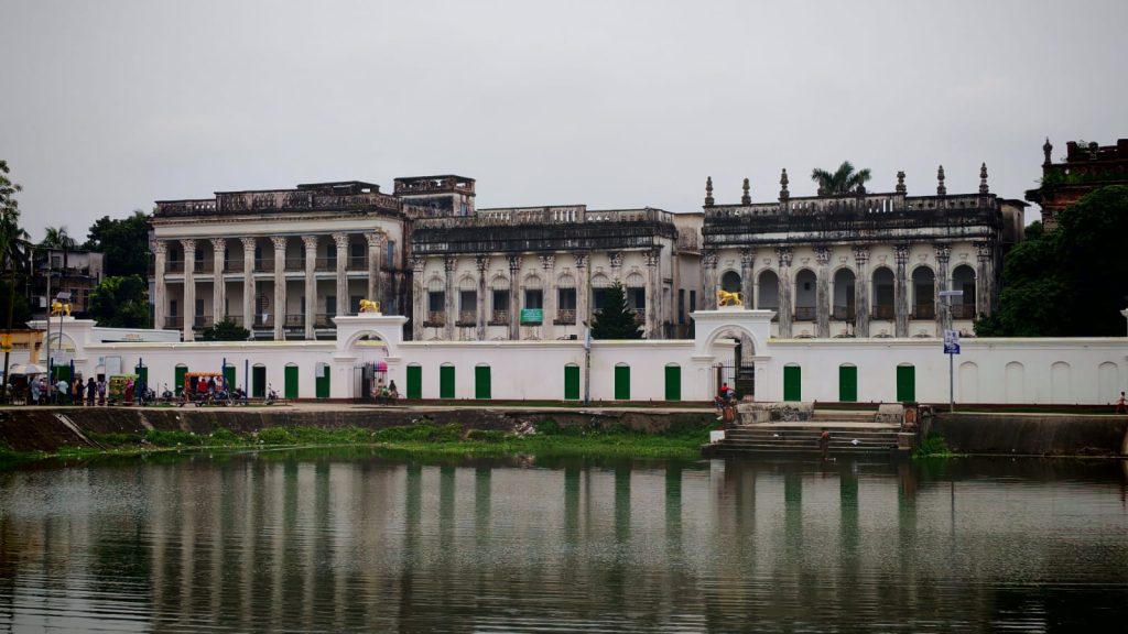 সাটুরিয়া বালিয়াটি প্রাসাদ