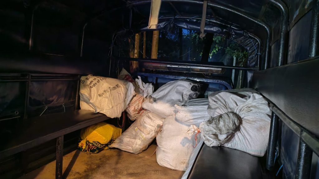 ৫ দেশে সাবেক ভূমিমন্ত্রী সাইফুজ্জামানের সম্পদের সন্ধান, ২৩ বস্তা নথি জব্দ