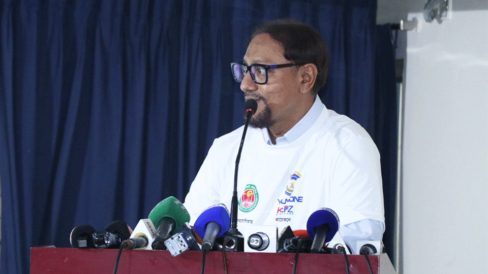 ফাইল বাসায় নিয়ে যান আসিফ মাহমুদ, অভিযোগ চসিক মেয়রের চিটাগং ইন্ডিপেন্ডেট ইউনিভার্সিটি আয়োজিত অনুষ্ঠানে কথা বলছেন চসিক মেয়র শাহাদাত হোসেন। ছবি: টাইমস