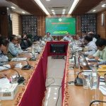 ভূমি মন্ত্রণালয়ের সভাকক্ষে কেন্দ্রীয় ভূমি বরাদ্দ কমিটির ১৫০তম সভায় কথা বলছেন আলী ইমাম মজুমদার। ছবি: টাইমস