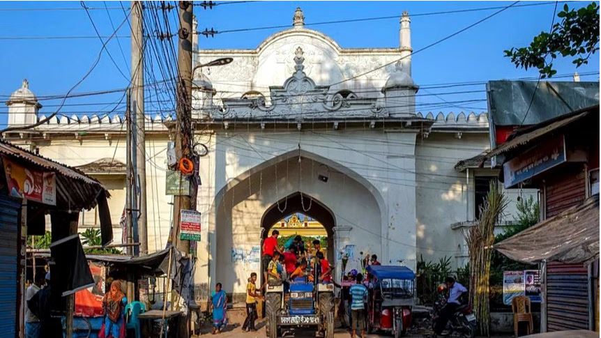 ঐতিহ্য বিনোদনের শহর দিনাজপুর
