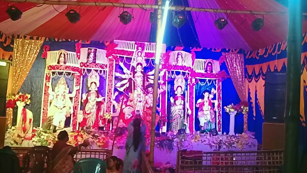 রোহিঙ্গা ক্যাম্পে দুর্গোৎসব ঘিরে উচ্ছ্বাস