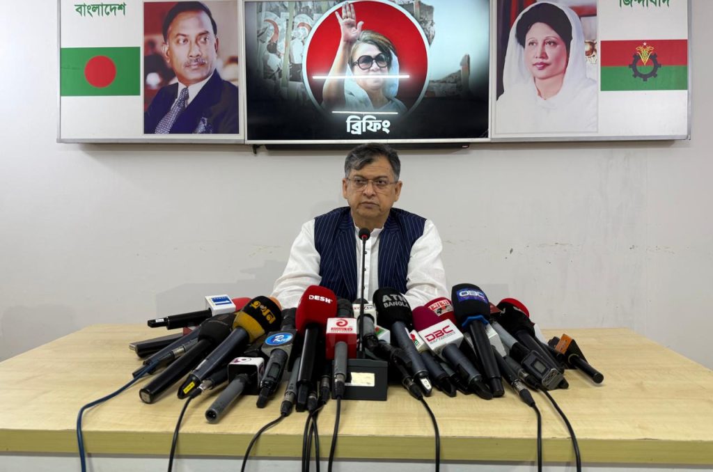 প্রকৃত ‘জুলাই যোদ্ধারা’ বিশৃঙ্খলা করতে পারেন না: সালাহউদ্দিন আহমদ