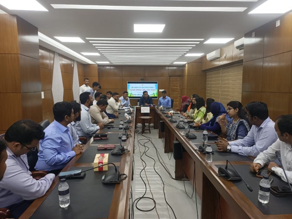 খুলনায় লটারির মাধ্যমে ১৫ জন এসিল্যান্ডের পদায়ন