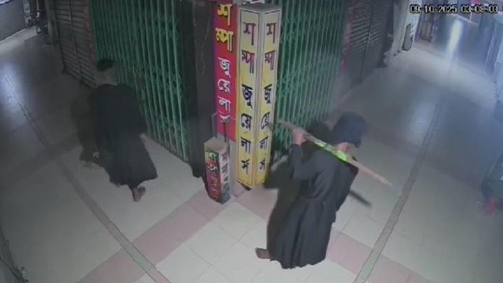 ঢাকায় দোকান থেকে ‘৫০০ ভরি’ সোনা চুরি