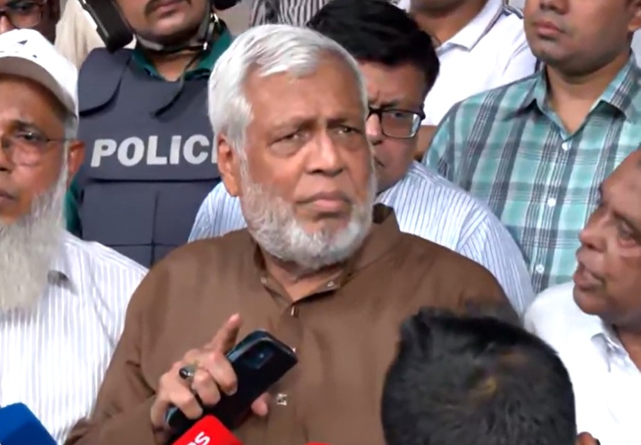 বিয়ারিং প্যাড পড়ে নিহতের পরিবারের দায়িত্ব নেবে সরকার: উপদেষ্টা বিয়ারিং প্যাড