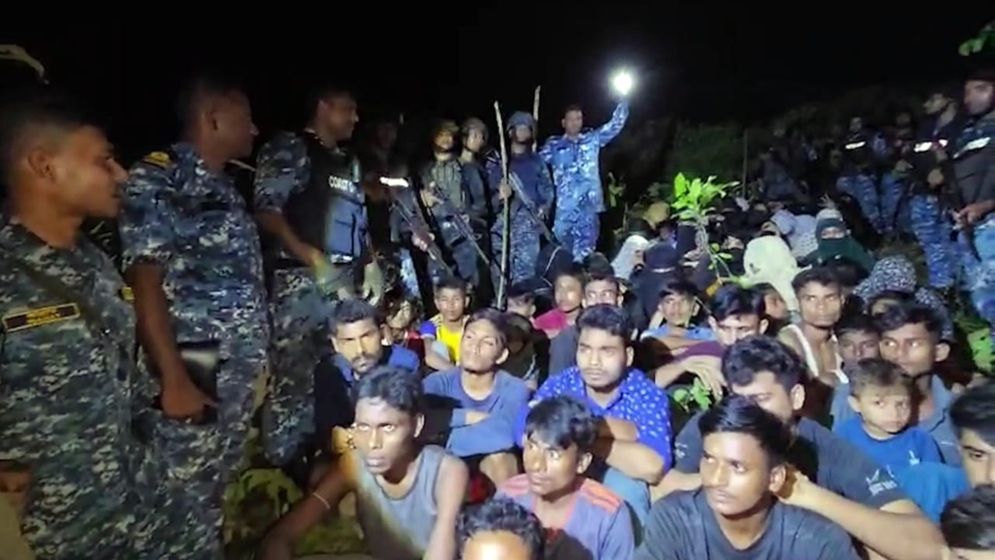 টেকনাফের গহীন পাহাড়ে বন্দী নারী-শিশুসহ ৪৪ জন উদ্ধার
