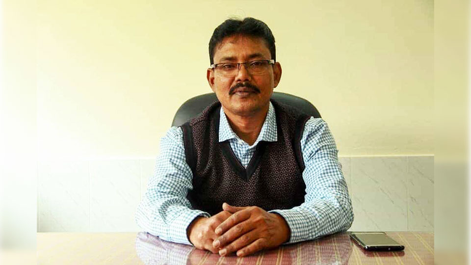 মোটরসাইকেল দুর্ঘটনায় রাবি শিক্ষক নিহত, আরেকজন আইসিইউতে রাজশাহী বিশ্ববিদ্যালয়ের মার্কেটিং বিভাগের শিক্ষক অধ্যাপক শিব শংকর রায়। ছবি: সংগৃহীত