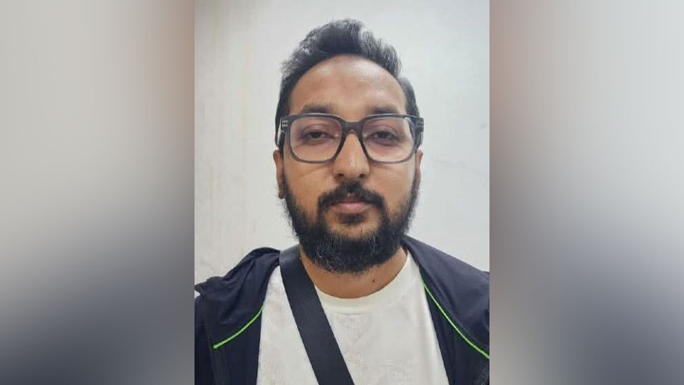 হালট্রিপের এমডি তাজবীরের জামিন ট্রাভেল এজেন্সি হালট্রিপের ব্যবস্থাপনা পরিচালক মোহাম্মদ তাজবীর হাসান। ছবি: সংগৃহীত