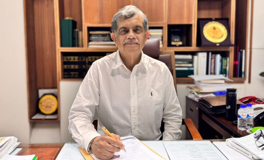 শিক্ষক হয়ে রাজনীতি করবেন না: শিক্ষা উপদেষ্টা শিক্ষা উপদেষ্টা