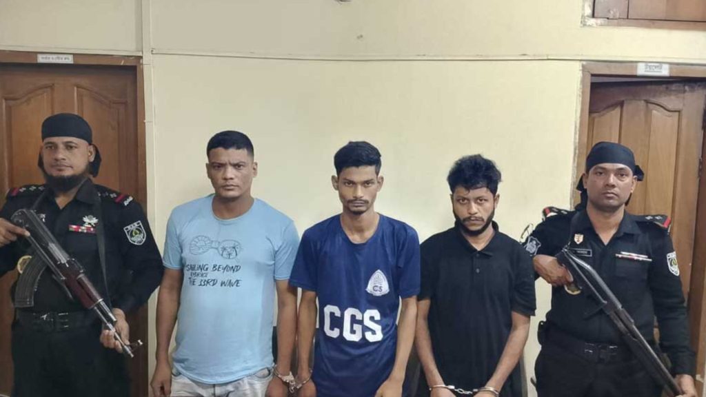 চট্টগ্রামে আকাশ হত্যায় গ্রেপ্তার ৩