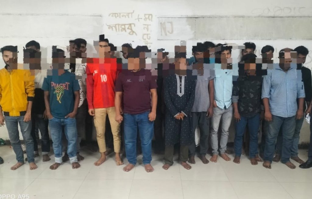 মোহাম্মদপুর থানা পুলিশের বিশেষ অভিযানে গ্রেপ্তার ২২