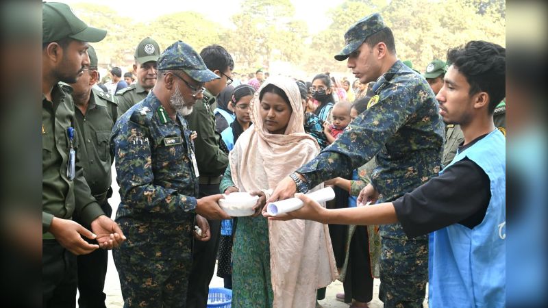 আগুনে ক্ষতিগ্রস্ত কড়াইলবাসীর জন্য মানবিক সেবাকেন্দ্র চালু