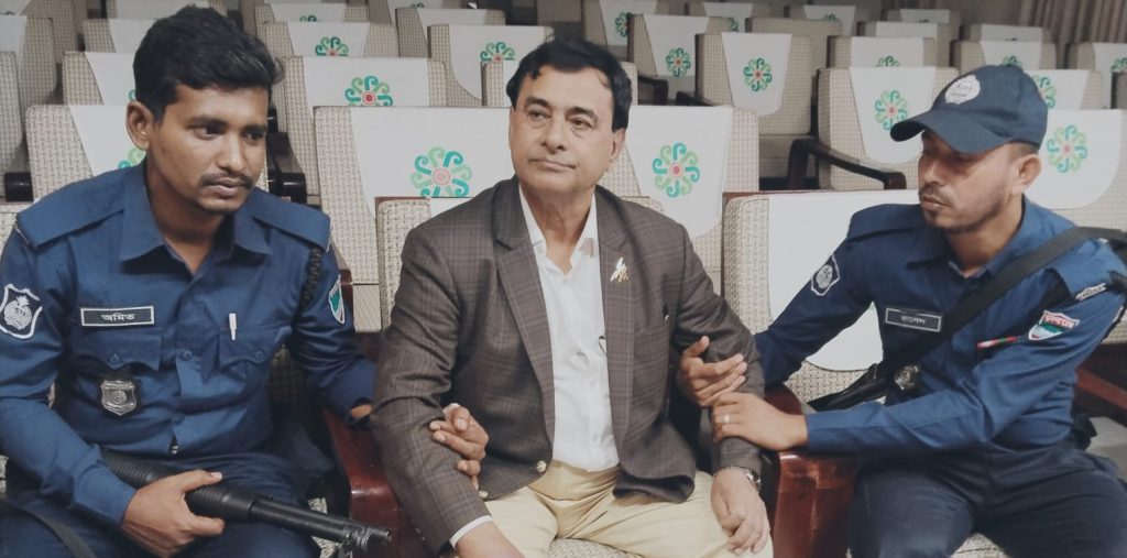 প্রতারক