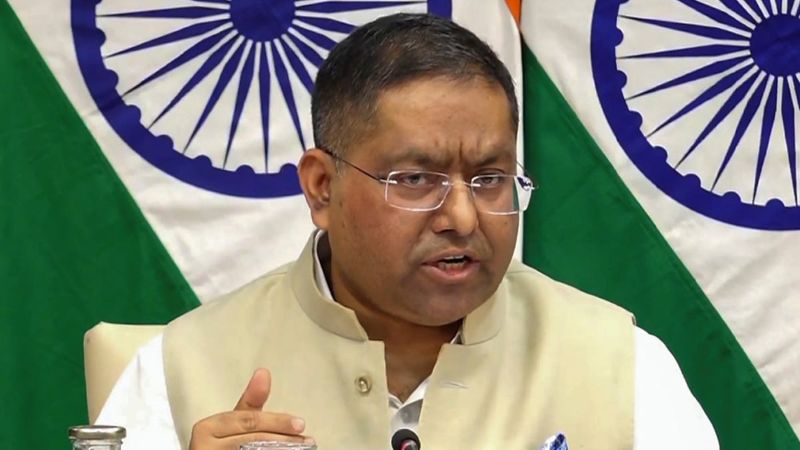 হাসিনাকে ফেরত চেয়ে দেওয়া চিঠি পরীক্ষা করছে ভারত