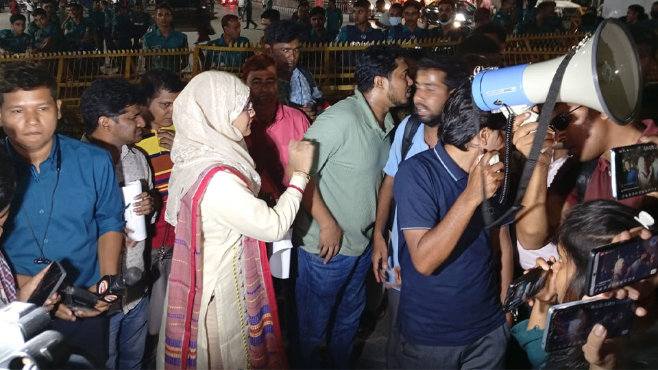 প্রতিবন্ধী গ্র্যাজুয়েটদের আন্দোলনে এনসিপির সংহতি প্রতিবন্ধী