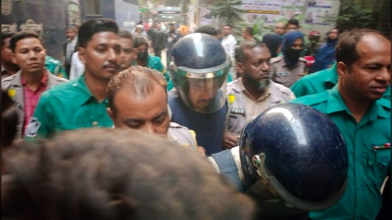 হাদি হত্যা মামলায় গ্রেপ্তার দুই আসামি ফের ৫ দিনের রিমান্ডে