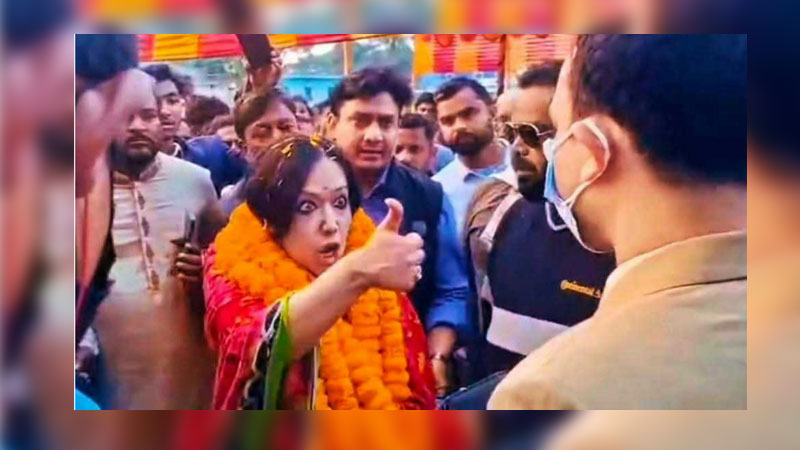 আচরণবিধি লঙ্ঘনের অভিযোগ, রুমিন ফারহানাকে শোকজ