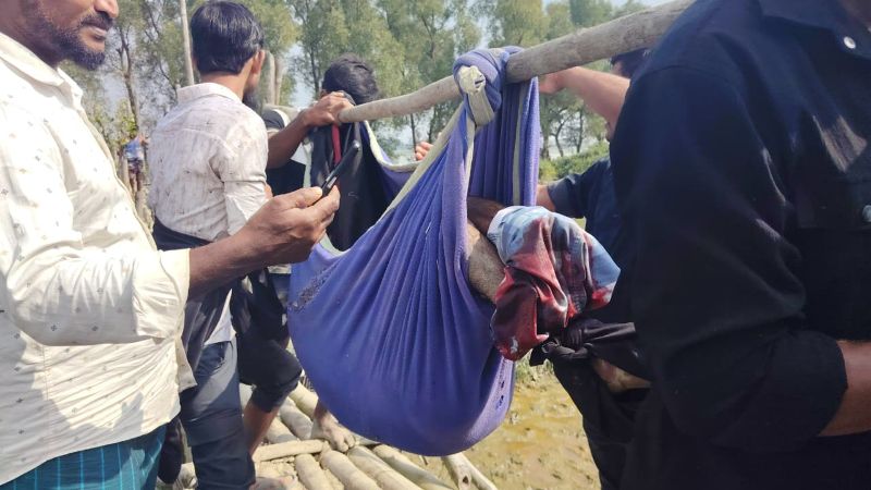 নাফ নদীতে স্থলমাইন বিস্ফোরণ, জেলের পা বিচ্ছিন্ন