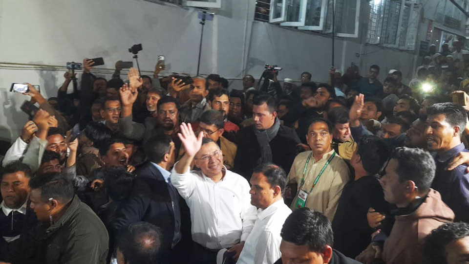 হযরত শাহজালালের মাজার জিয়ারত করলেন তারেক রহমান