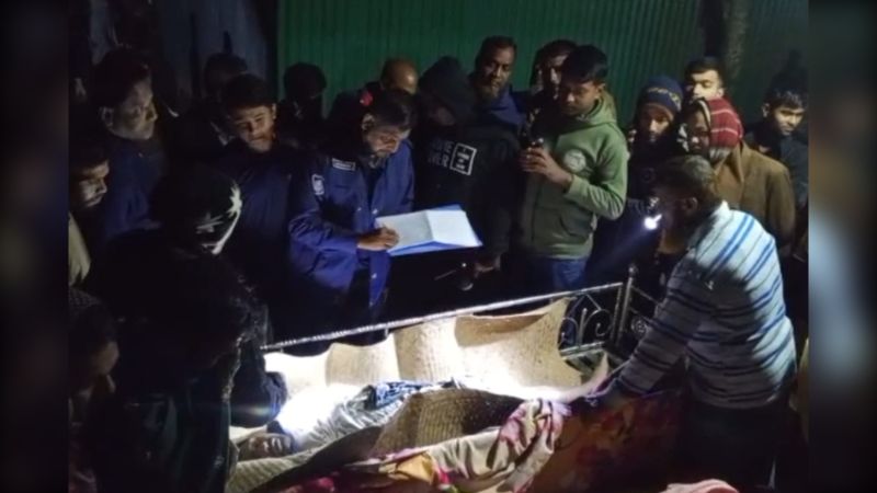 চাঁদপুরে বিদ্যুৎস্পৃষ্ট হয়ে মা-ছেলের মৃত্যু