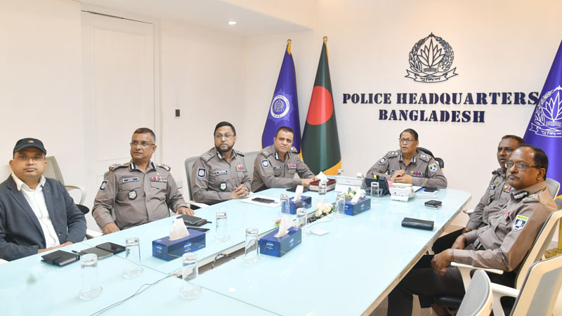 চাঁদাবাজি-ছিনতাই দমনে কঠোর বার্তা আইজিপির