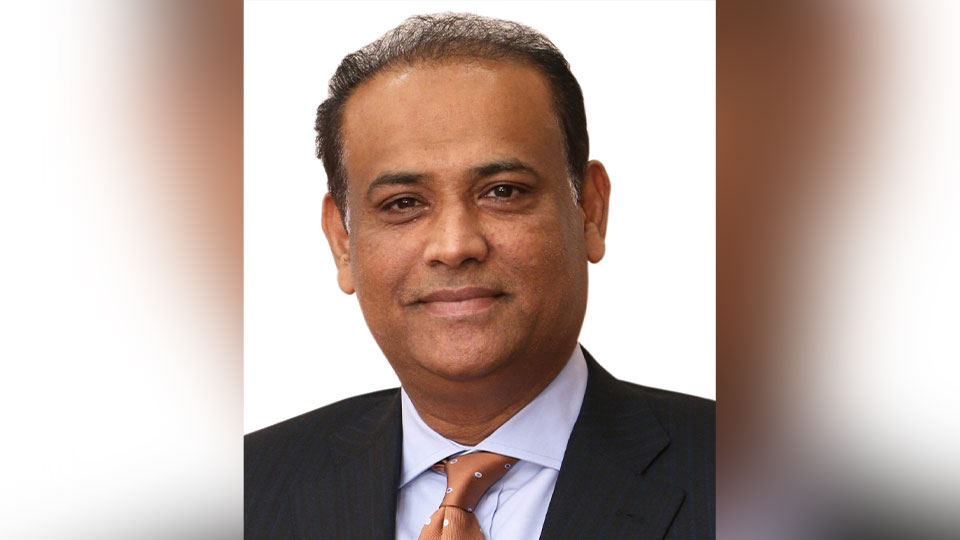 সাবেক ভূমিমন্ত্রীর যুক্তরাজ্যের সম্পদ জব্দের আদেশ