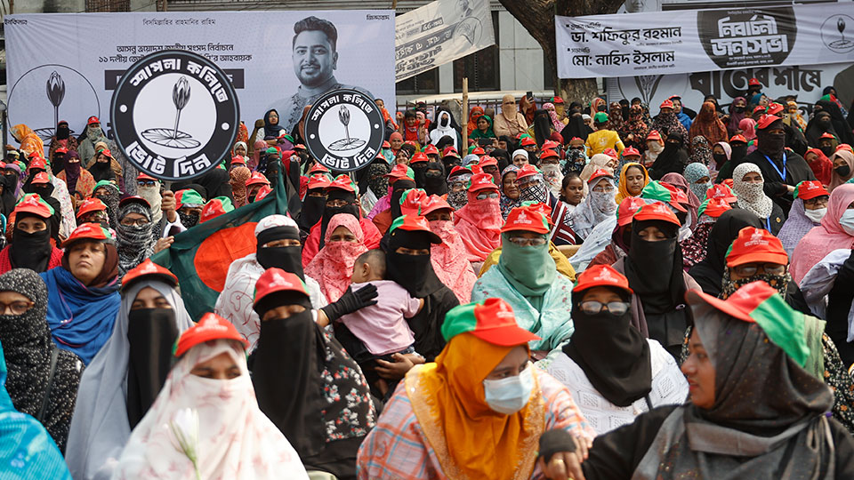 মঙ্গলবার থেকে নির্বাচনী এলাকায় থাকতে পারবেন না বহিরাগতরা
