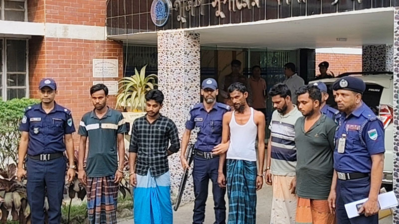 চুয়াডাঙ্গায় সংঘবদ্ধ ধর্ষণের ঘটনায় গ্রেপ্তার ৬
