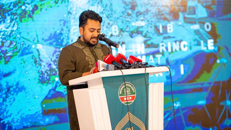 রাষ্ট্রের বড় বড় প্রতিষ্ঠানকে দলীয়করণ করছে সরকার: নাহিদ ইসলাম