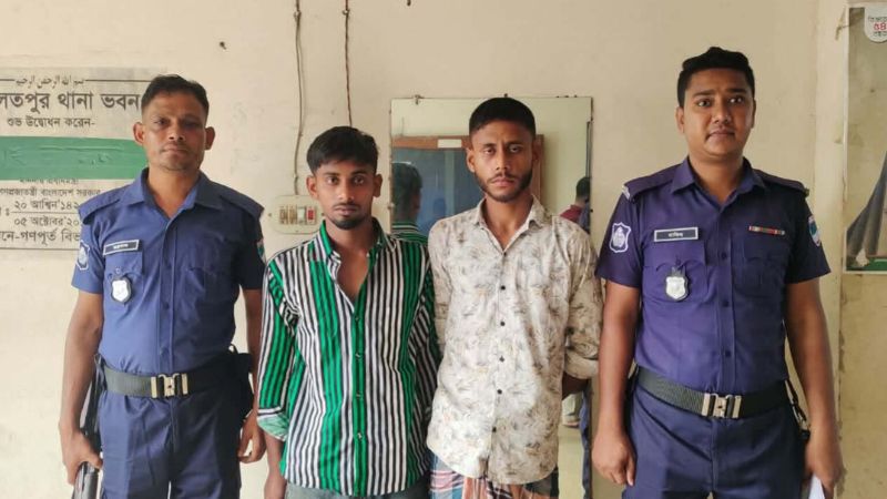 দৌলতপুরে পীর শামীম হত্যাকাণ্ড ও দরবার ভাঙচুরের ঘটনায় গ্রেপ্তার ২