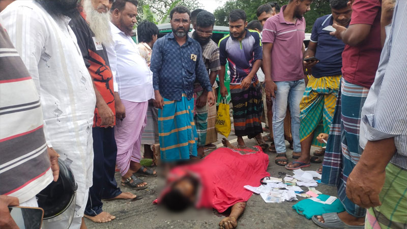 সিংগাইরে ট্রাক-সিএনজি সংঘর্ষে নিহত ১