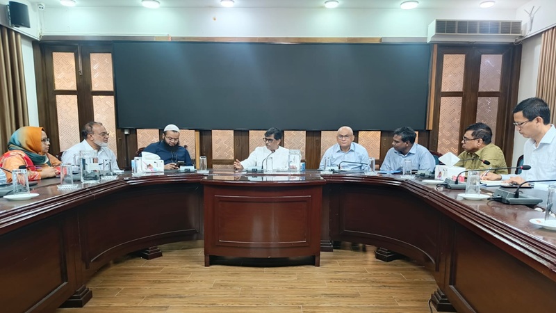 বন্যাদুর্গত কৃষকদের বীজ বিতরণে অনিয়মে ‘জিরো টলারেন্স’: কৃষিমন্ত্রী