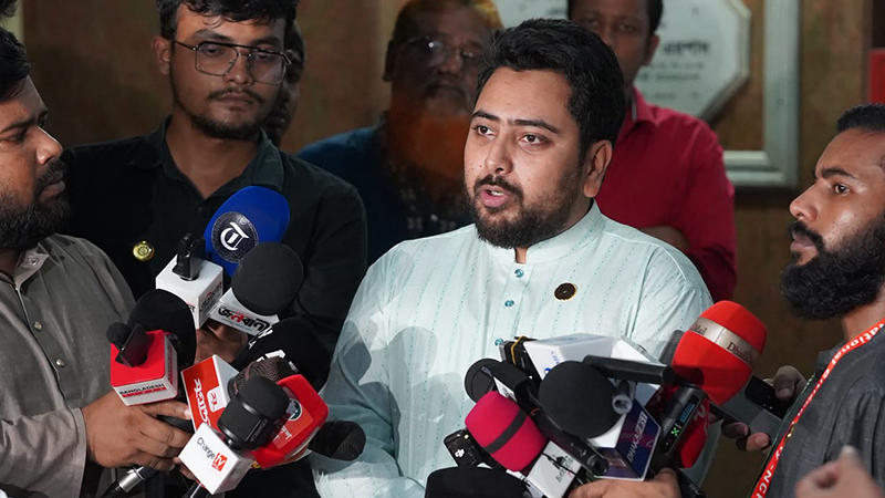 শেখ হাসিনার জন্য ফাঁসির দড়ি অপেক্ষা করছে: নাহিদ ইসলাম