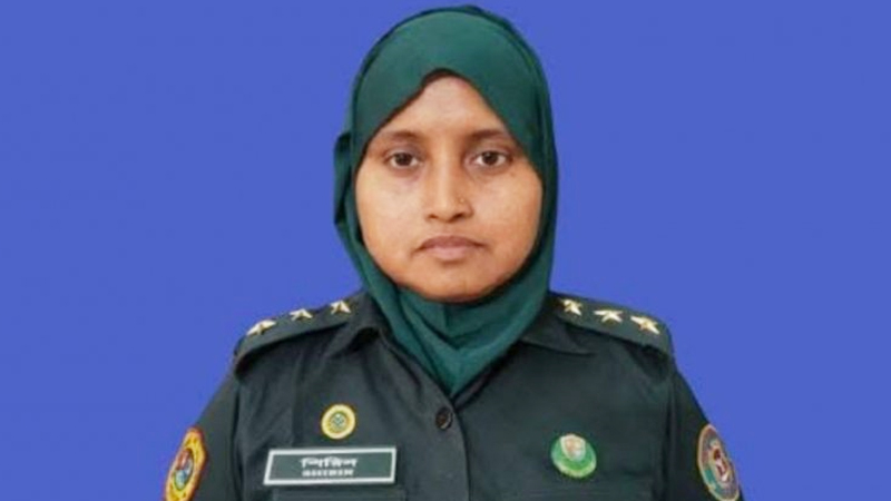 কারাগারের প্রাচীর টপকে নারী বন্দীর পলায়ন, জেলার বরখাস্ত