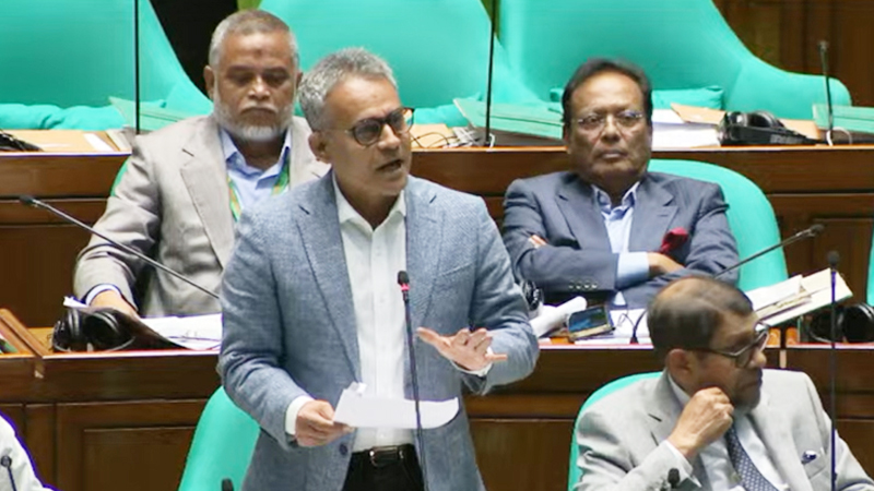 ব্যাটারিচালিত রিকশা চলবে সুনির্দিষ্ট নীতিমালায়, সংসদে মন্ত্রী