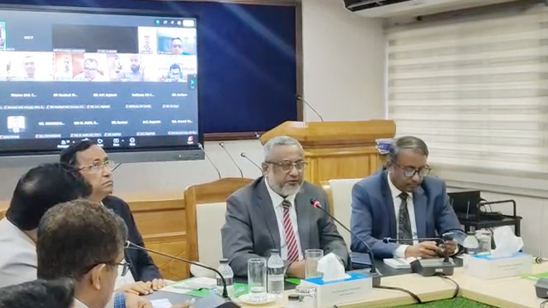 জনগণের প্রত্যাশা পূরণে কাজ করবে দুদক: নতুন চেয়ারম্যান