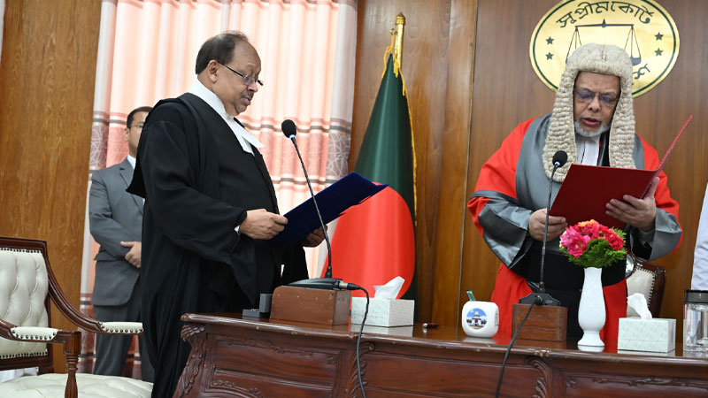 আপিল বিভাগে শপথ নিলেন নতুন বিচারপতি হাবিবুল গনি
